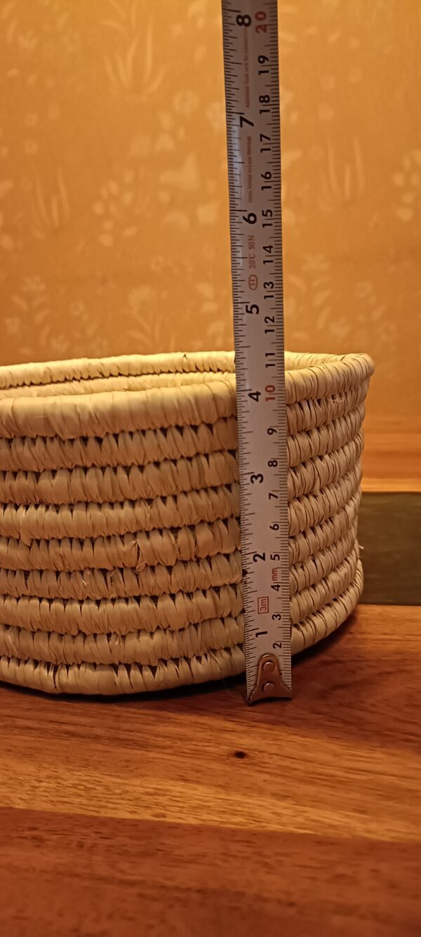 Multipurpose Round Box with lid- Sabai Art Handwoven Basket - (7" diameter * 4" height) - 1 Piece - Image 4