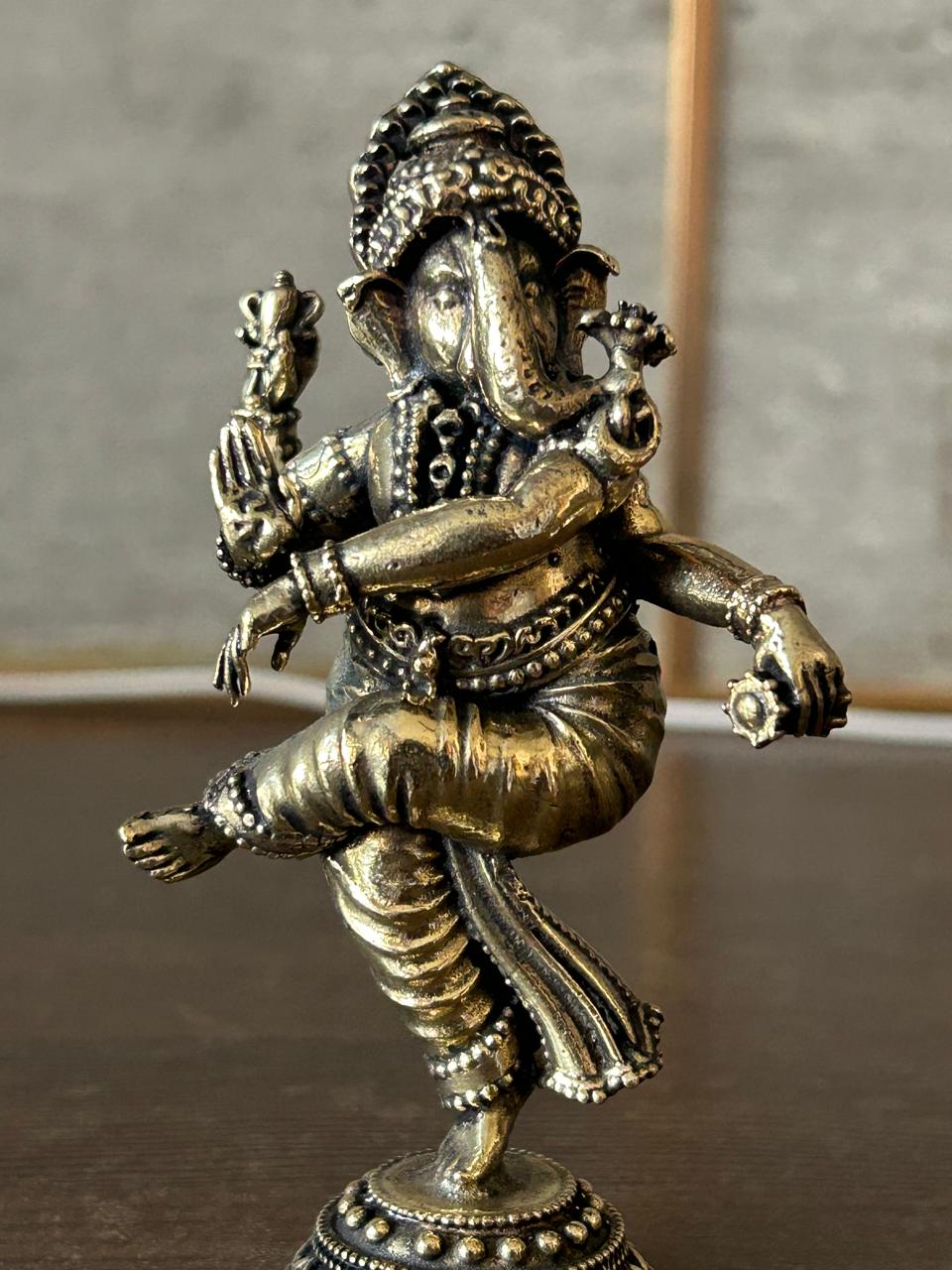 Ganpati ji Idol – dancing Pose - Brass (4 Inch, approx 132 gms) - Image 2