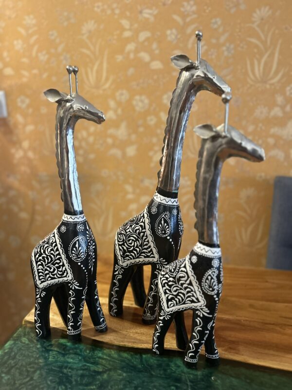 Black Giraffe with White Floral Design – Wooden & Metal Table Décor (Set of 3: - 18", 16", 14" height) - Image 5