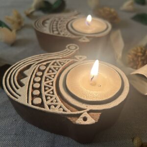 Christmas Collection Wooden T-Light Candle Holders ? Set of 3 (Bell, Santa Cap & Tree)