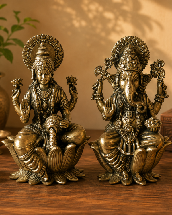Ganesh Laxmi Idol Set – sitting on lotus big- Brass (3.5 Inch, 250 gms)