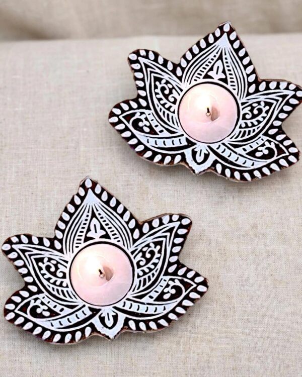 Leaf - Wooden Block T-Light Candle Holders - Set of 2