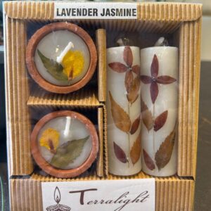 Gift Pack - white - set of 4 - 2 small diya 2 cylinder candle