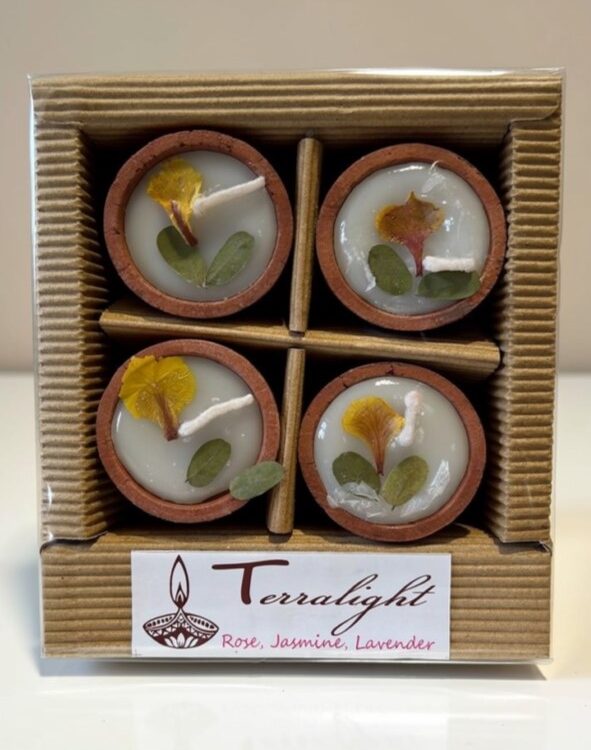 Gift Pack - white - set of 4 small diya candle