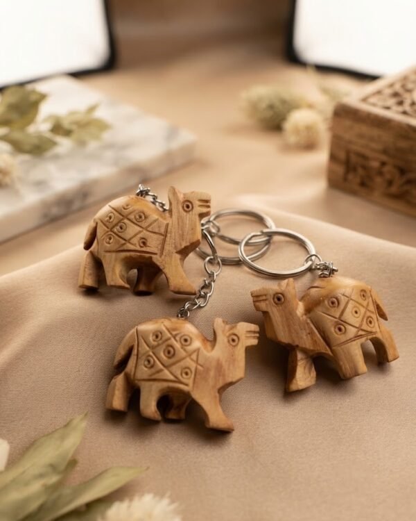 Camel Natural- Wooden Key Chain