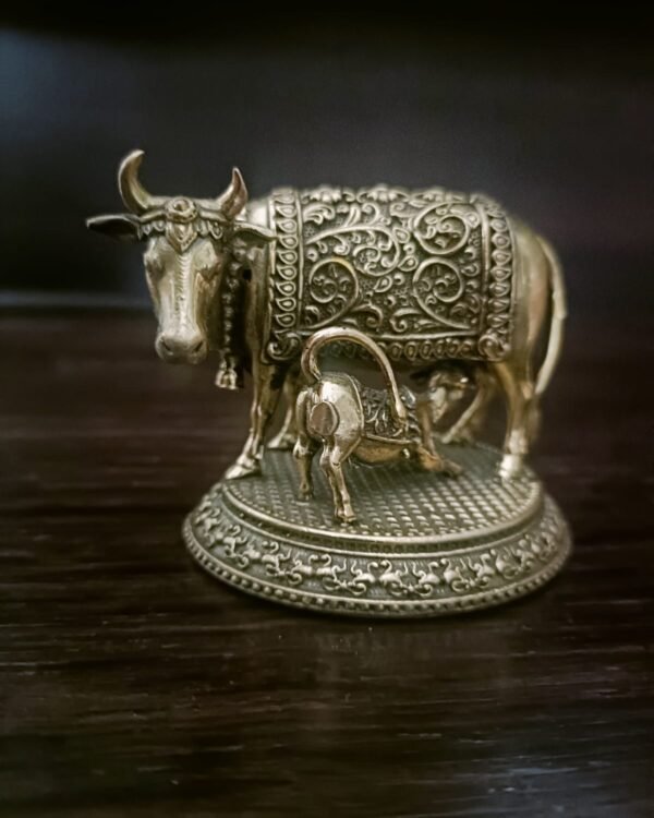 Cow and Calf (Bachda) – Standing Pose with base - Brass - (2 inch approx)